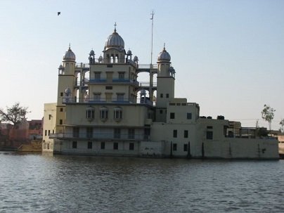 Gurdwara Sri Guru Tegh Bahadur Sahib Lakhan Majra