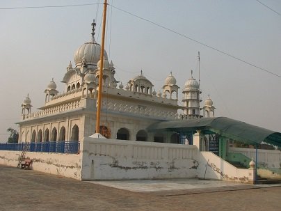 Gurdwara Sri Gurusar Kacha Sahib