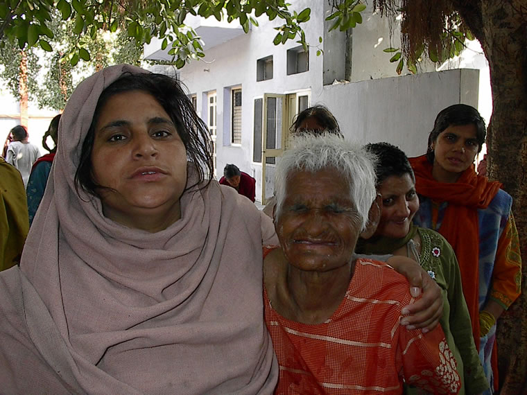 Patients at Pingalwara